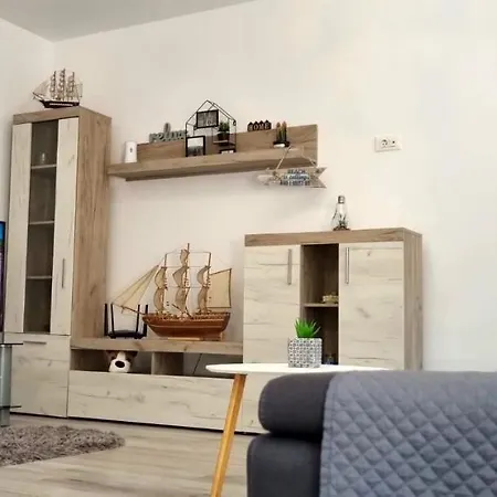 Apartel Sofmarie * Нэводари
